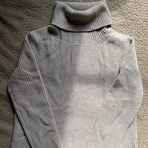 Women's Banana Republic 100% Cashmere Turtleneck Size Small